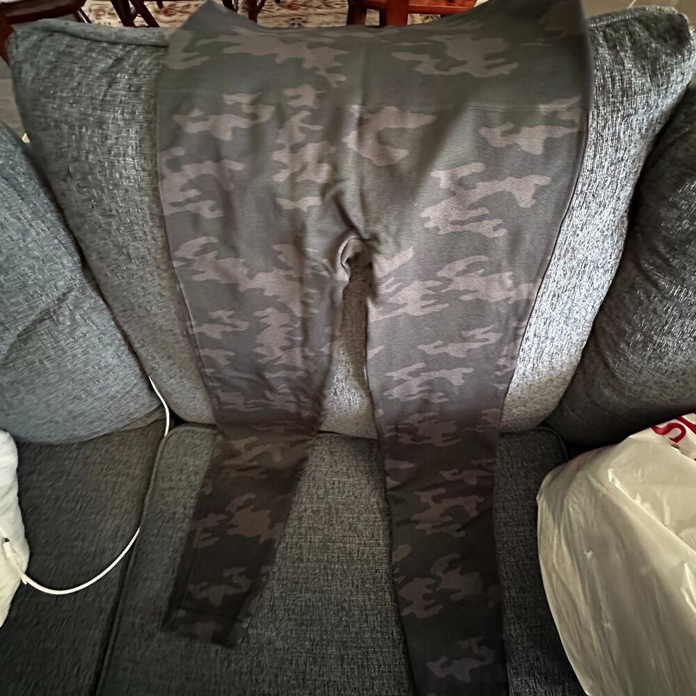 Camo Spanx leggings